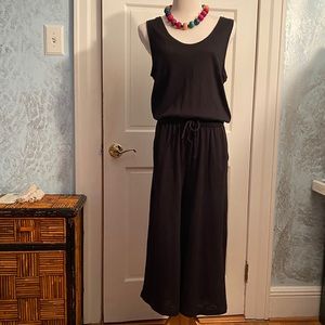 Gap Black Jumpsuit. Worn once. Good condition.